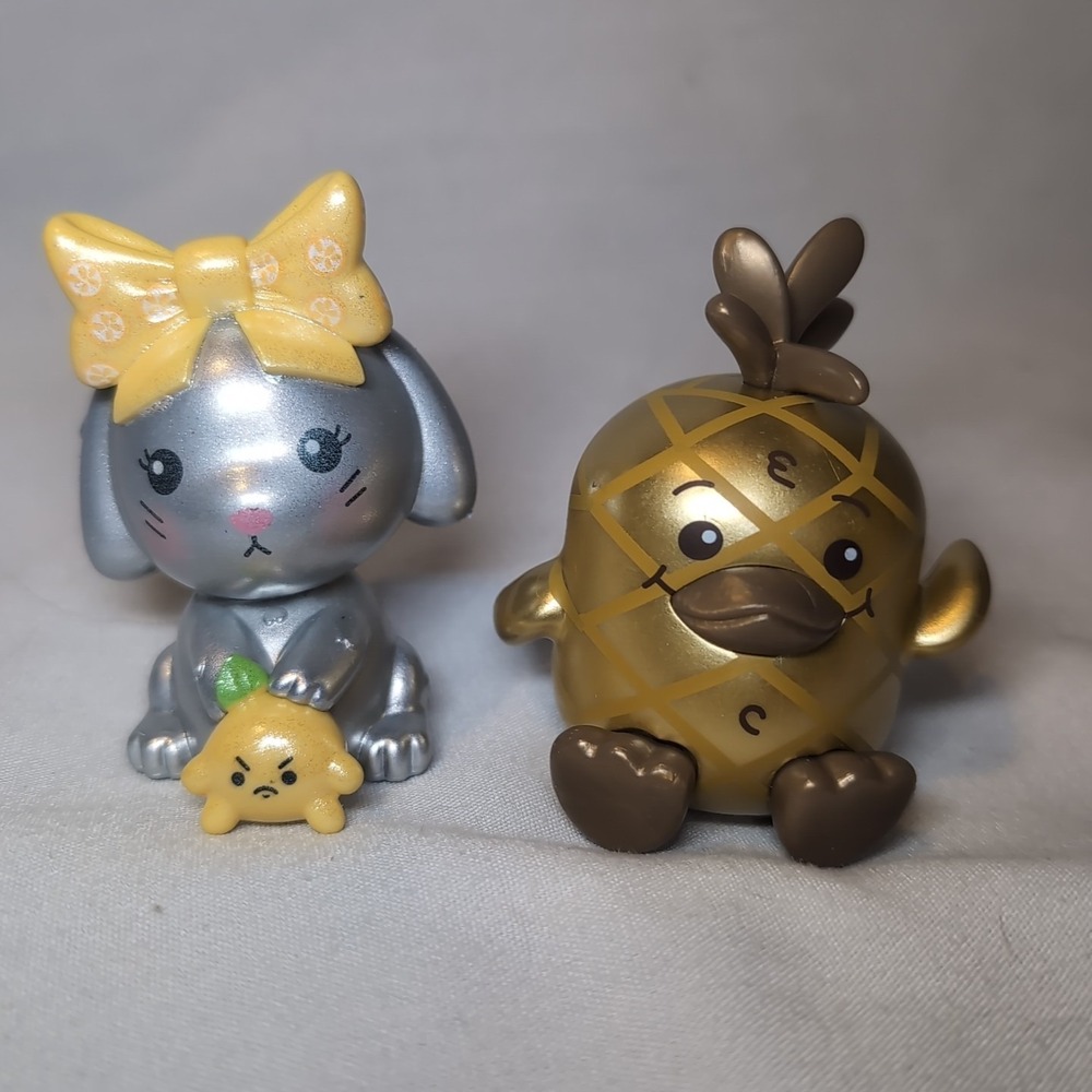 2x 2024 Moriah Elizabeth Golden Georgie & Silver Bunny Mystery Surprise Egg